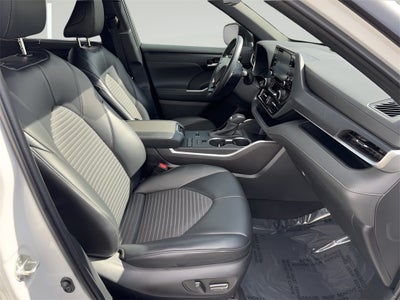 2022 Toyota Highlander XSE