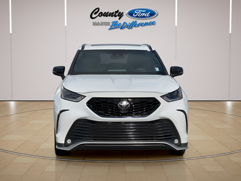 2022 Toyota Highlander XSE