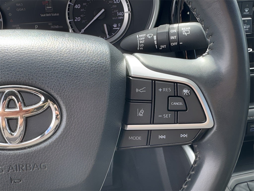 2022 Toyota Highlander XSE