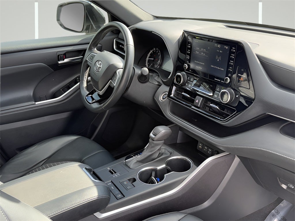 2022 Toyota Highlander XSE