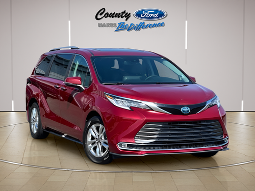 2022 Toyota Sienna Limited 7 Passenger