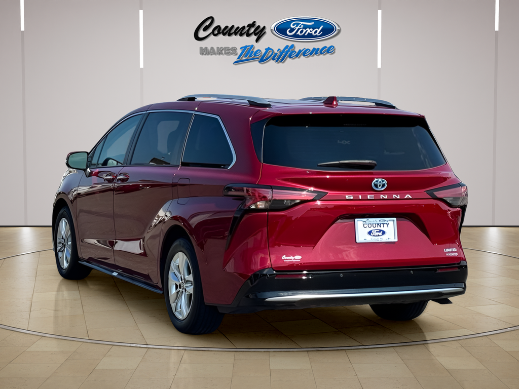 2022 Toyota Sienna Limited 7 Passenger