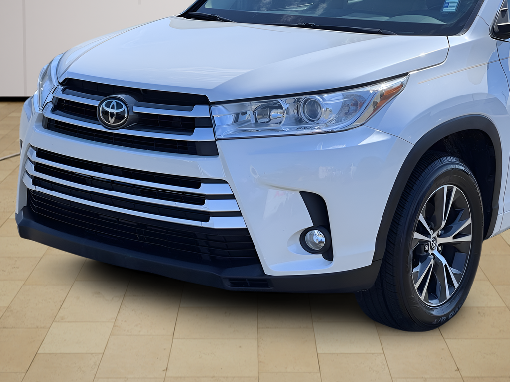 2017 Toyota Highlander LE