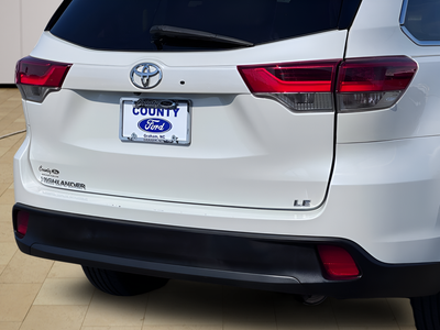 2017 Toyota Highlander LE