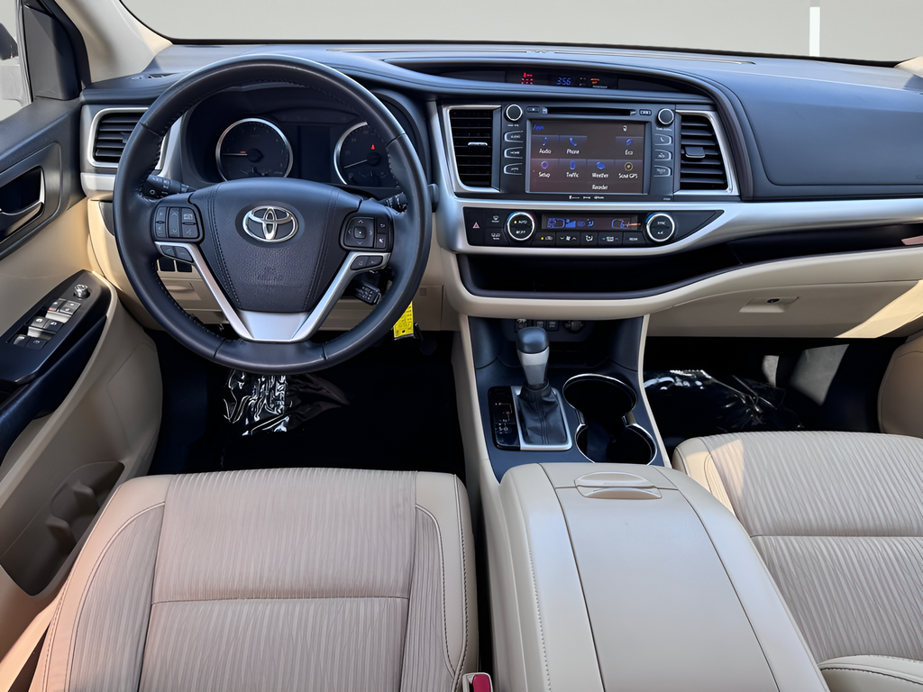 2017 Toyota Highlander LE