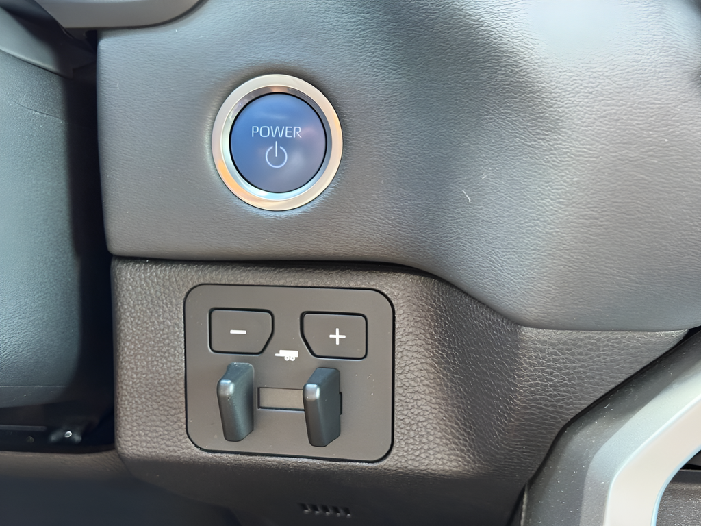 2024 Toyota Tundra Hybrid Platinum