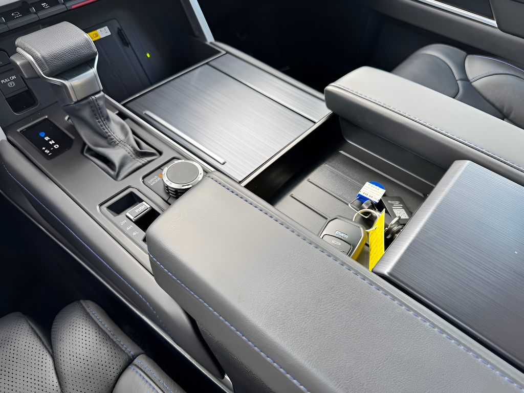 2024 Toyota Tundra Hybrid Platinum