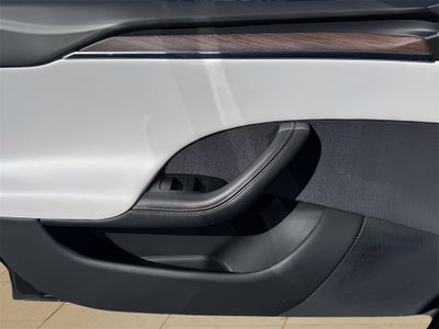 2022 Tesla Model S Base