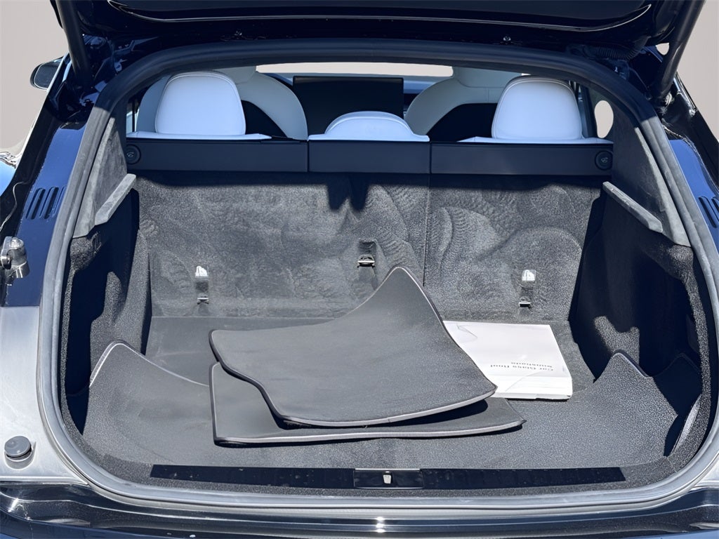 2022 Tesla Model S Base