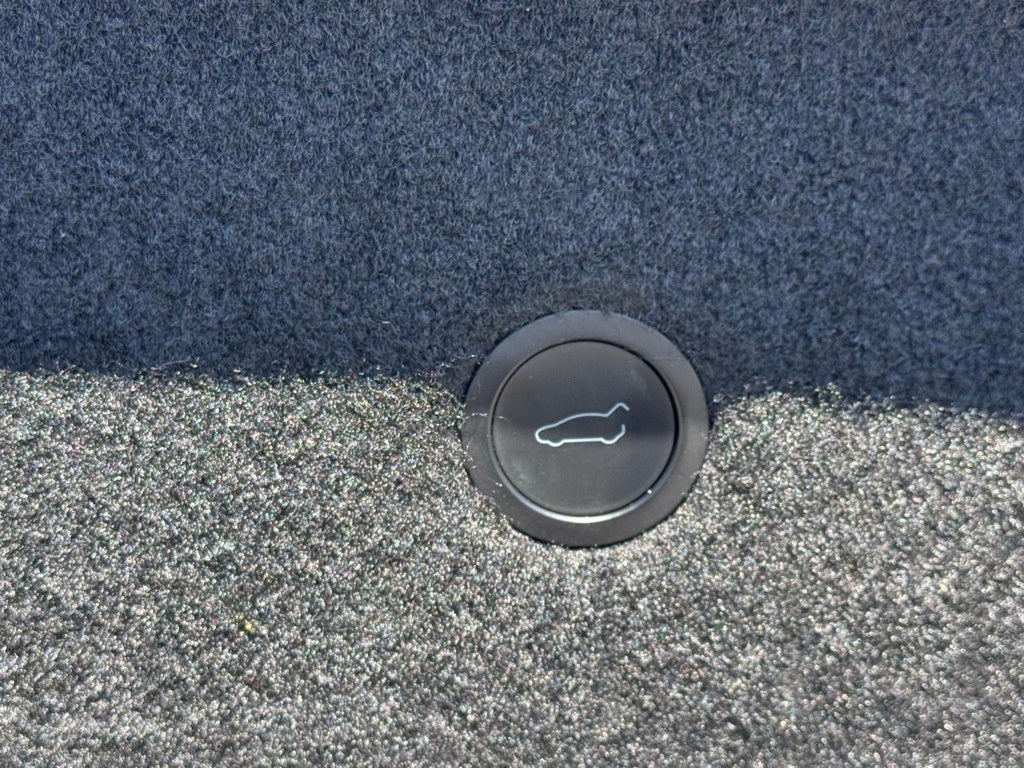 2022 Tesla Model S Base