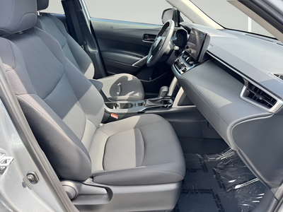 2024 Toyota Corolla Cross LE