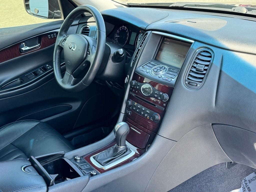 2017 INFINITI QX50 Base