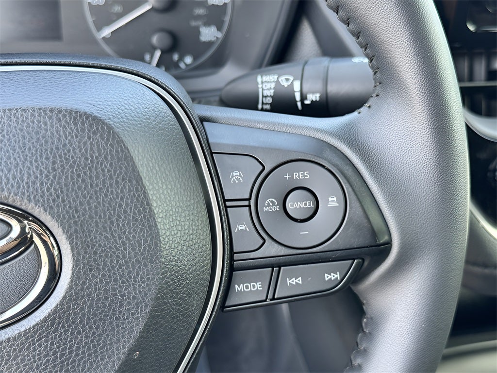 2025 Toyota Corolla Hybrid SE