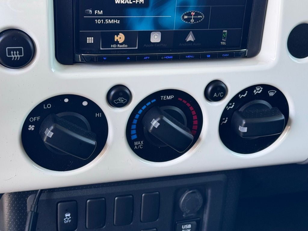 2013 Toyota FJ Cruiser Base