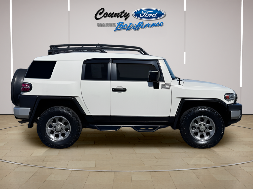 2013 Toyota FJ Cruiser Base