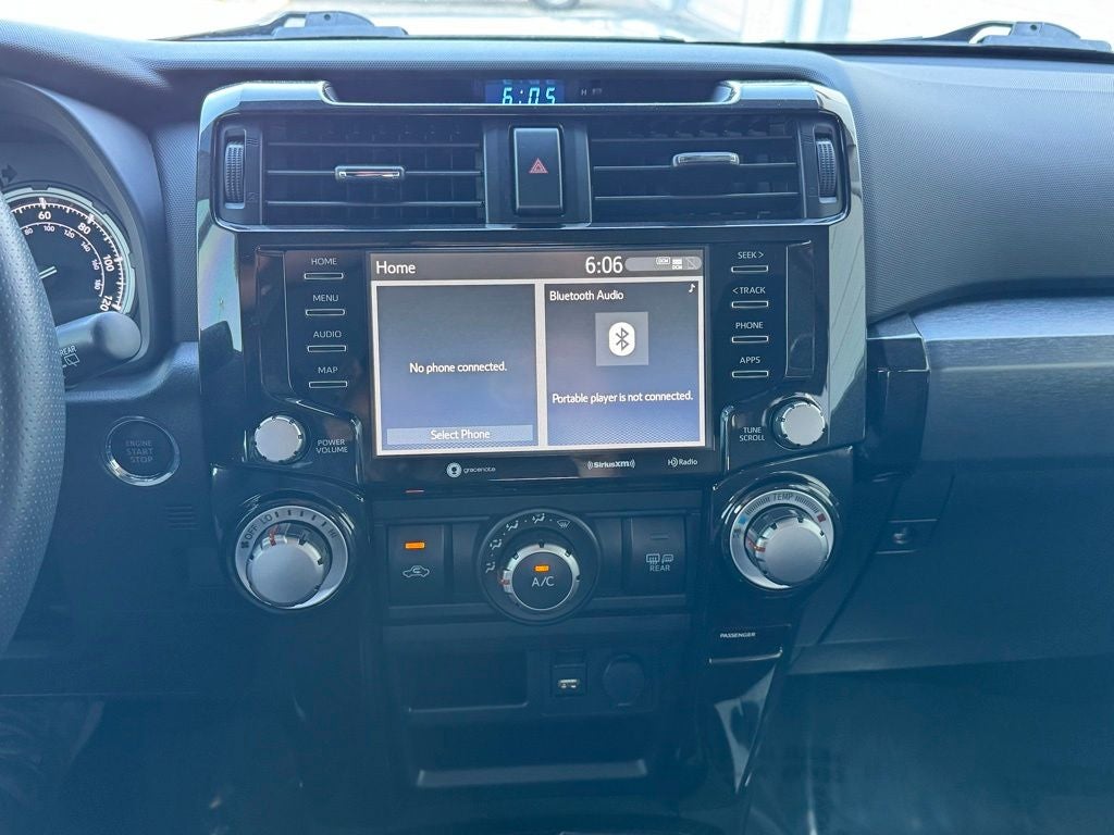 2024 Toyota 4Runner TRD Off-Road