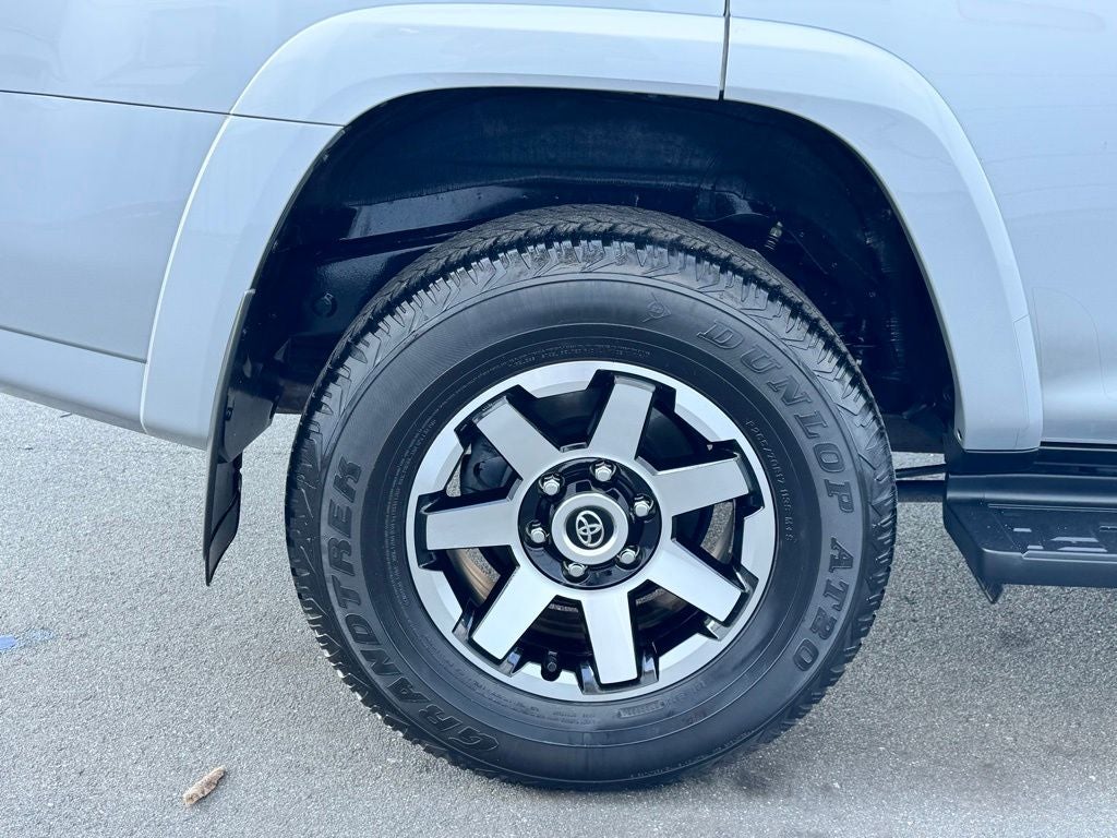2024 Toyota 4Runner TRD Off-Road