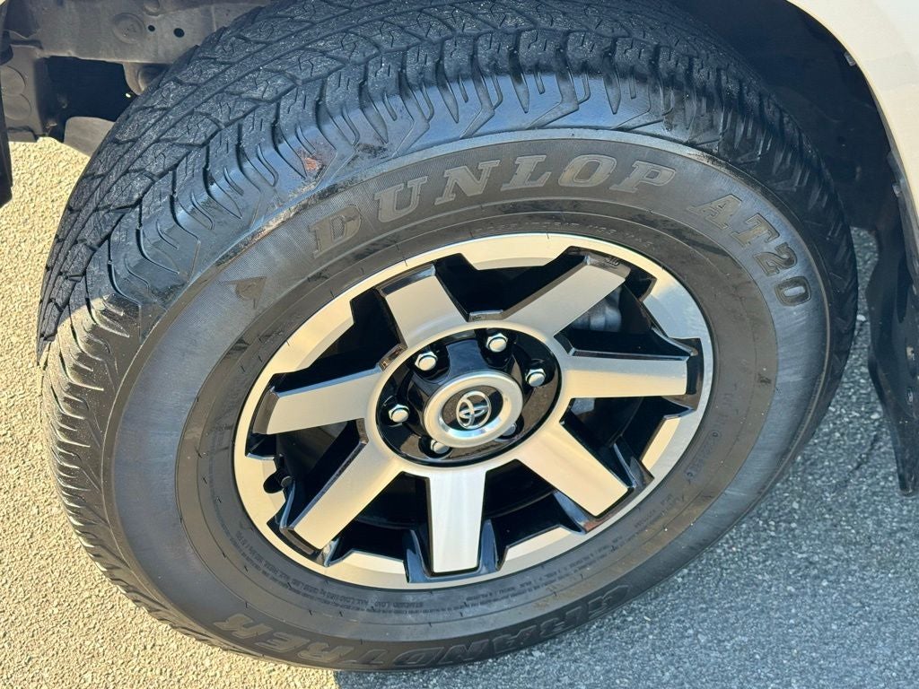 2024 Toyota 4Runner TRD Off-Road