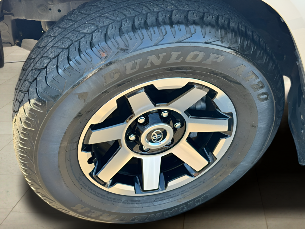 2024 Toyota 4Runner TRD Off-Road