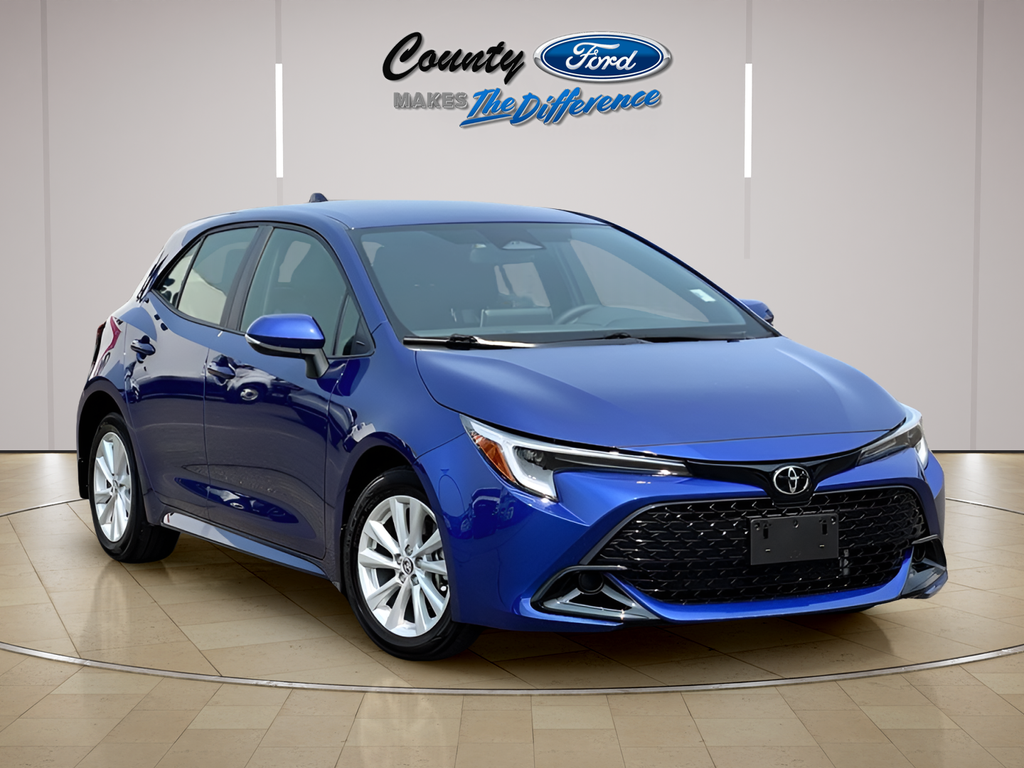 2025 Toyota Corolla Hatchback SE