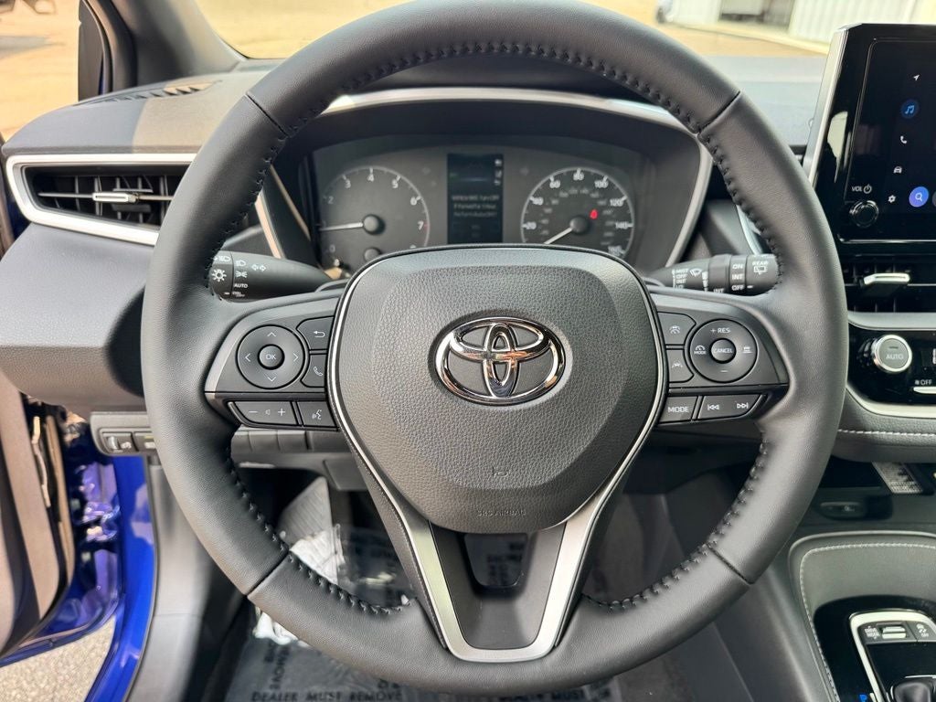 2025 Toyota Corolla Hatchback SE