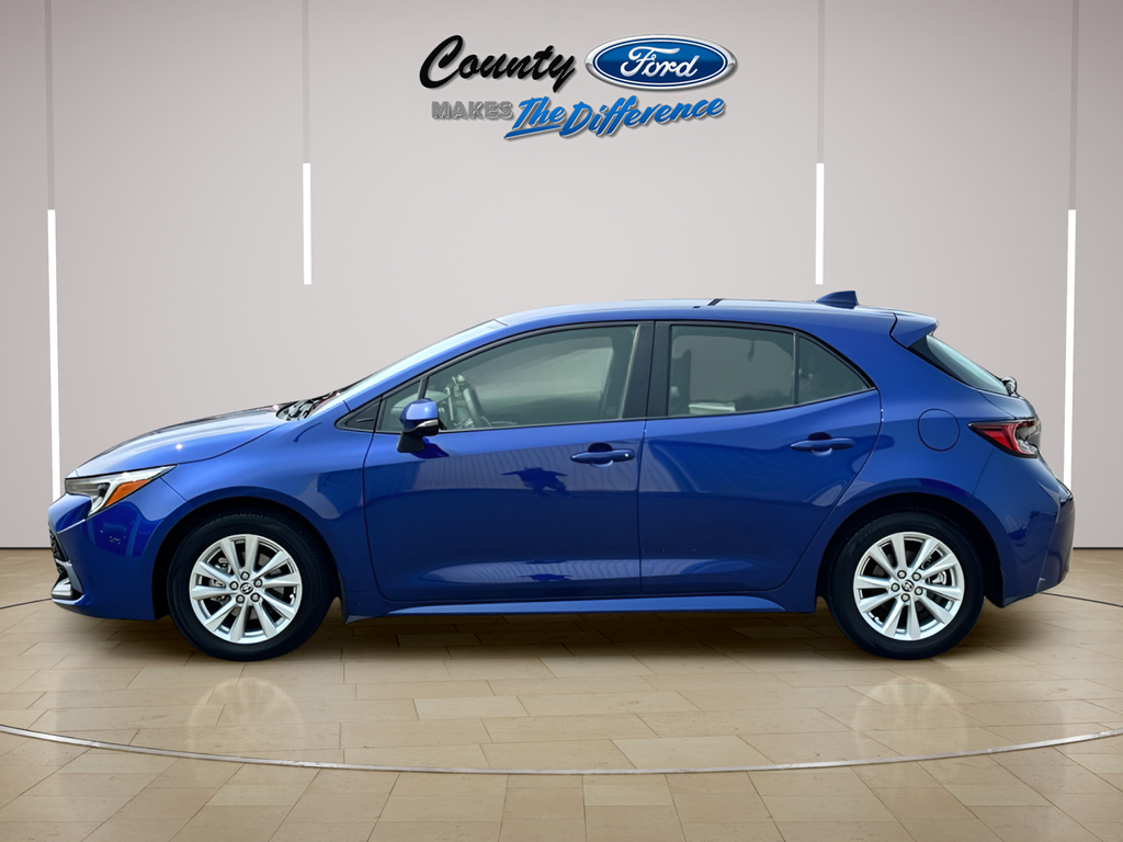 2025 Toyota Corolla Hatchback SE