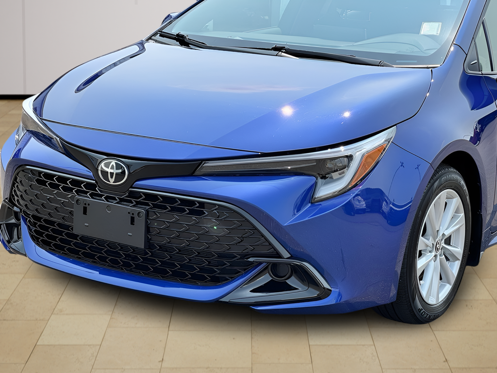 2025 Toyota Corolla Hatchback SE