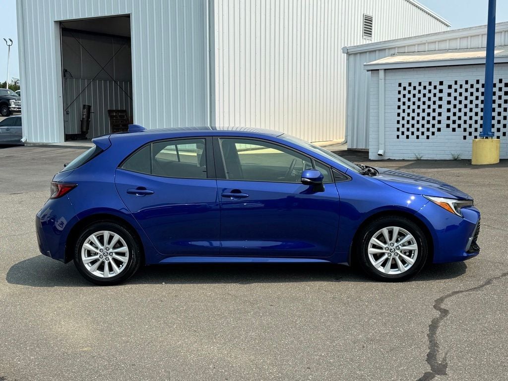 2025 Toyota Corolla Hatchback SE