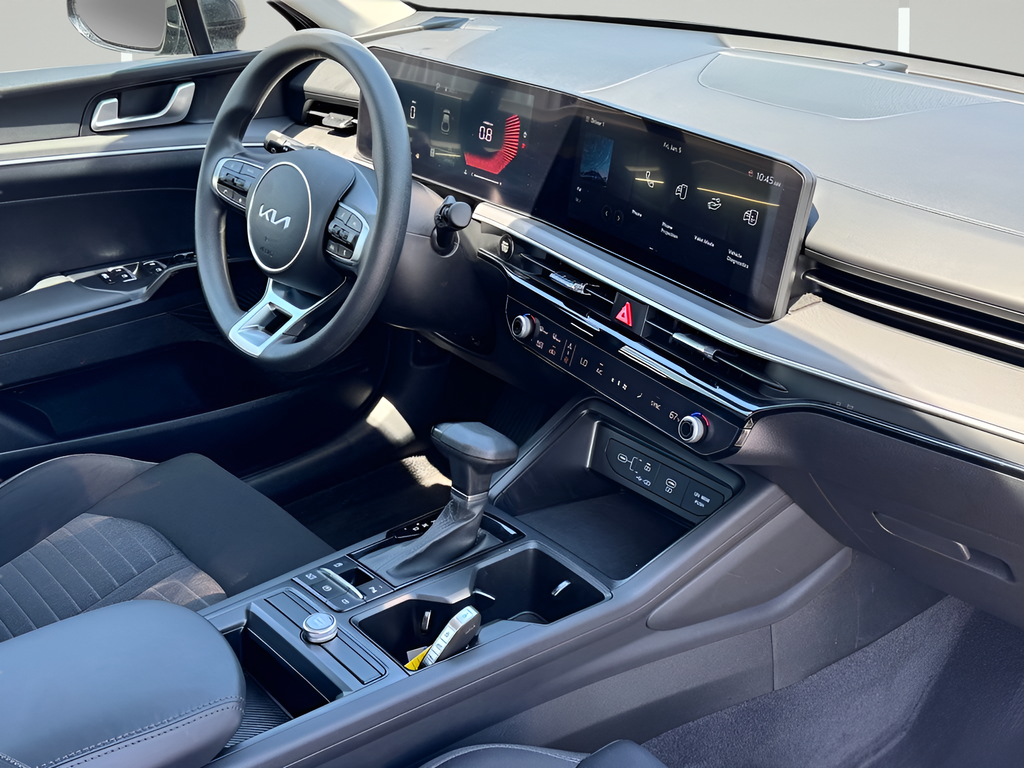 2025 Kia K5 LXS