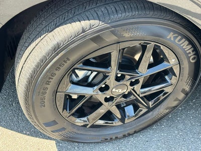2025 Kia K5 LXS