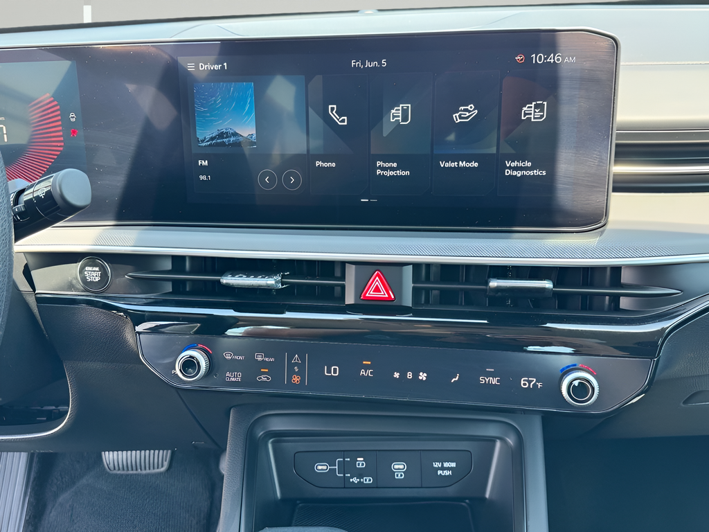 2025 Kia K5 LXS