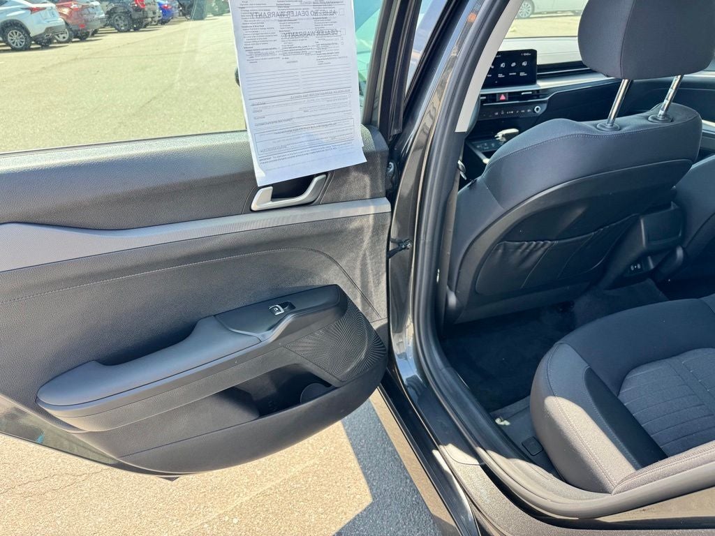 2025 Kia K5 LXS