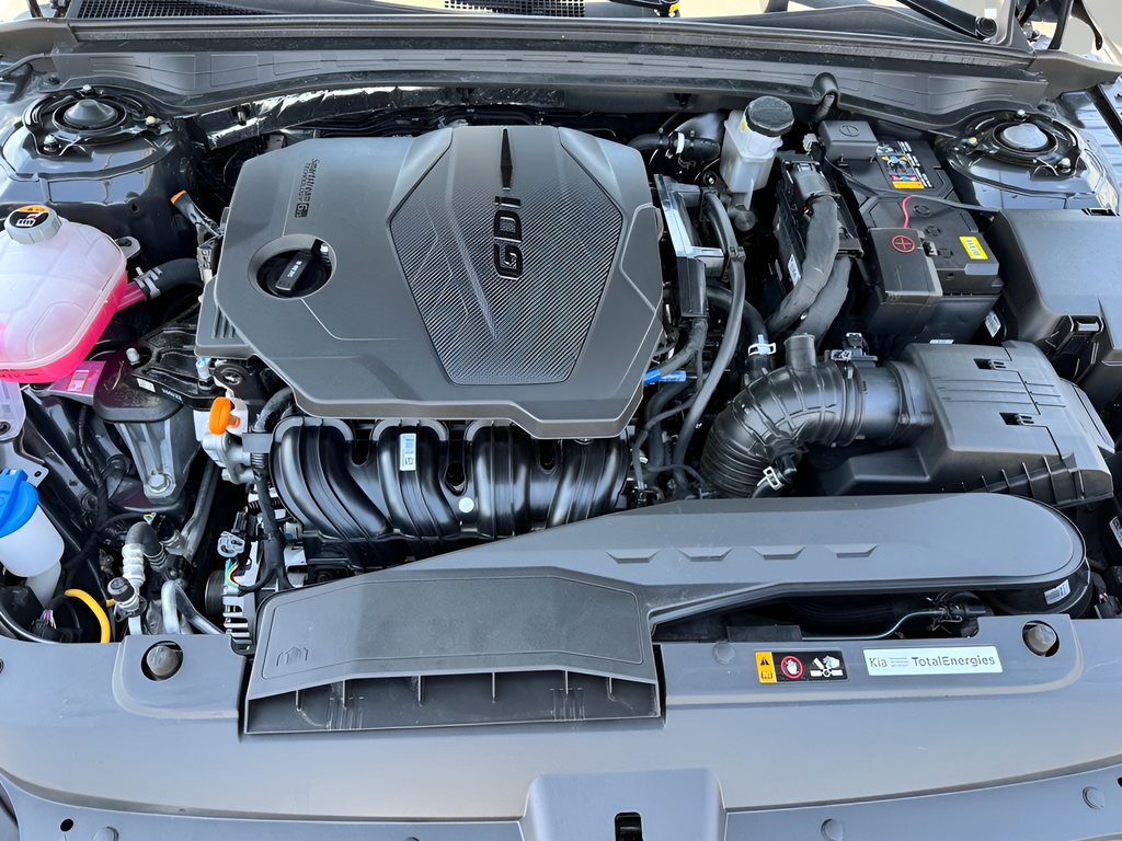 2025 Kia K5 LXS