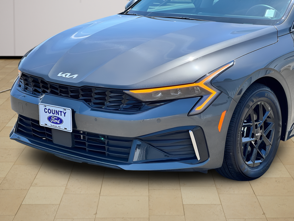 2025 Kia K5 LXS