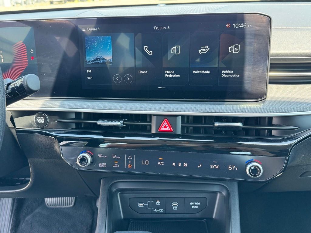 2025 Kia K5 LXS