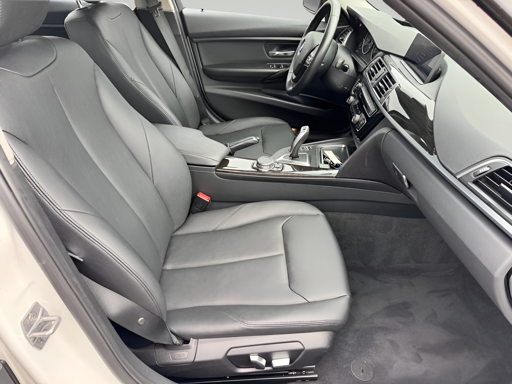 2016 BMW 3 Series 320i xDrive
