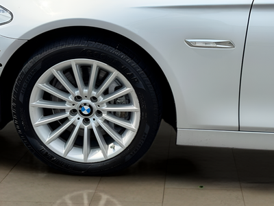 2011 BMW 5 Series 535i
