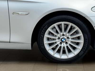 2011 BMW 5 Series 535i