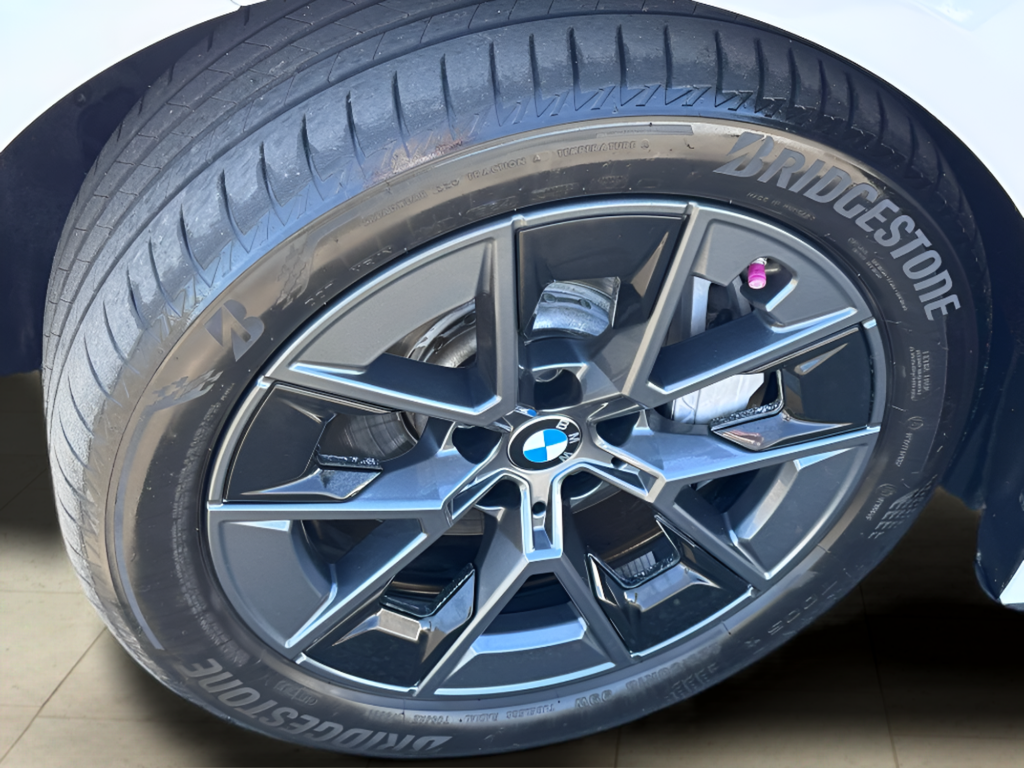 2025 BMW i4 eDrive40