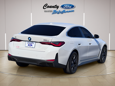 2025 BMW i4 eDrive40