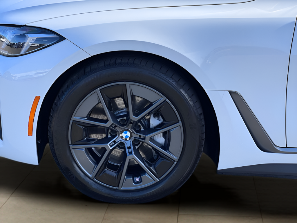 2025 BMW i4 eDrive40