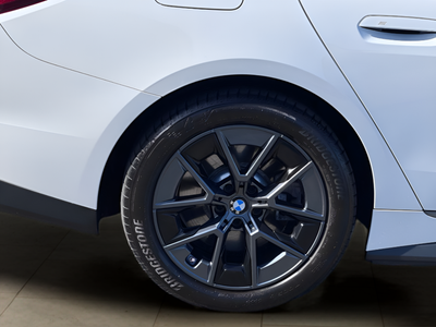 2025 BMW i4 eDrive40