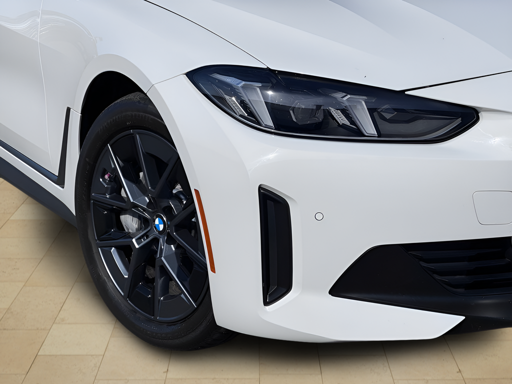 2025 BMW i4 eDrive40