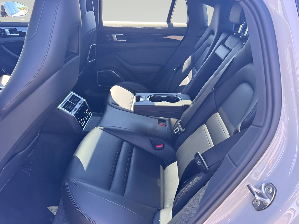 2021 Porsche Panamera Base