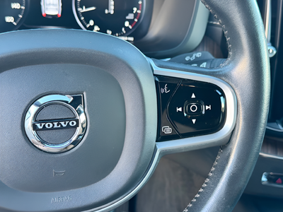2021 Volvo XC60 T5 Inscription