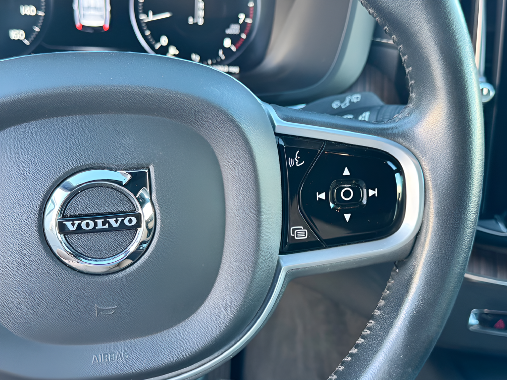 2021 Volvo XC60 T5 Inscription