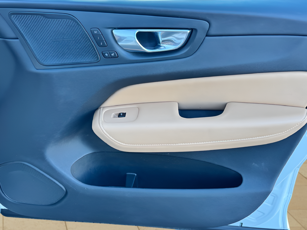 2021 Volvo XC60 T5 Inscription