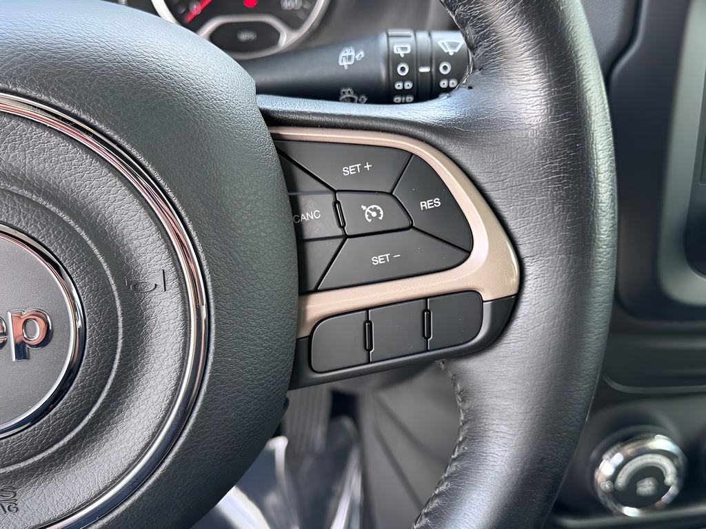2016 Jeep Renegade Latitude 75th Anniversary Edition