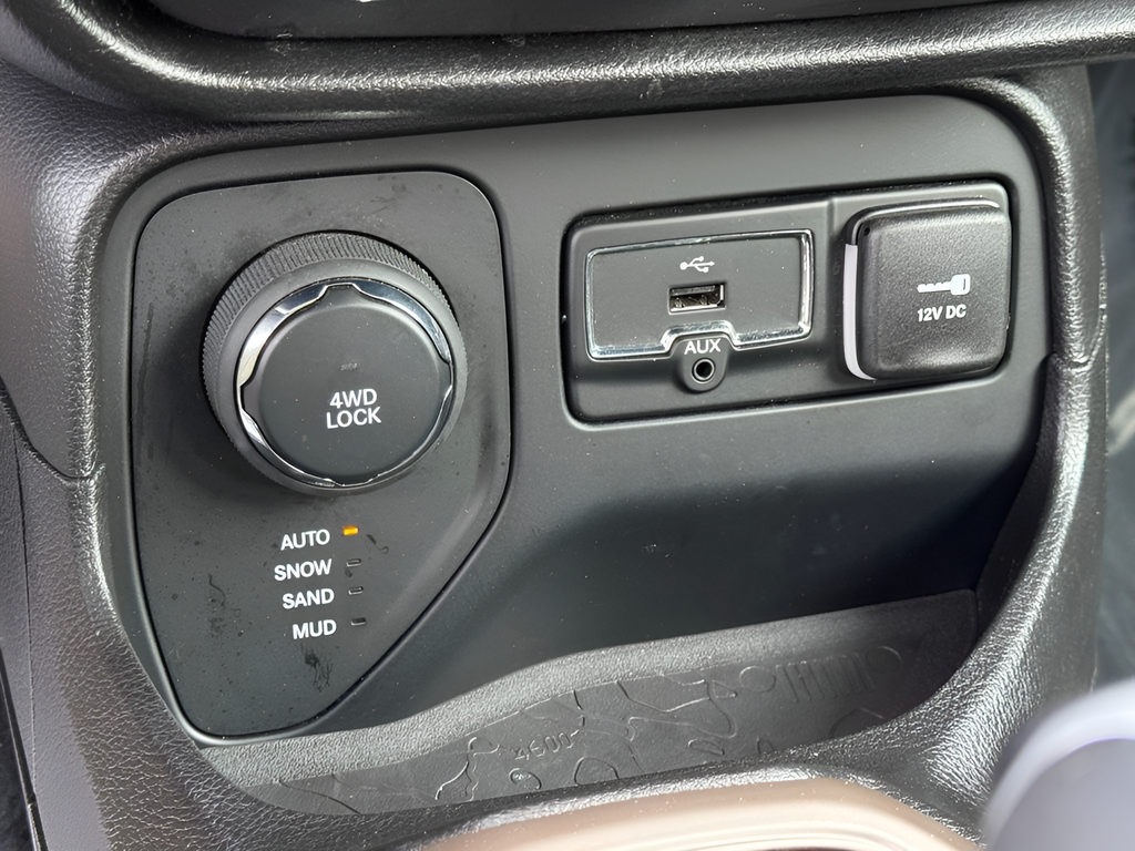 2016 Jeep Renegade Latitude 75th Anniversary Edition