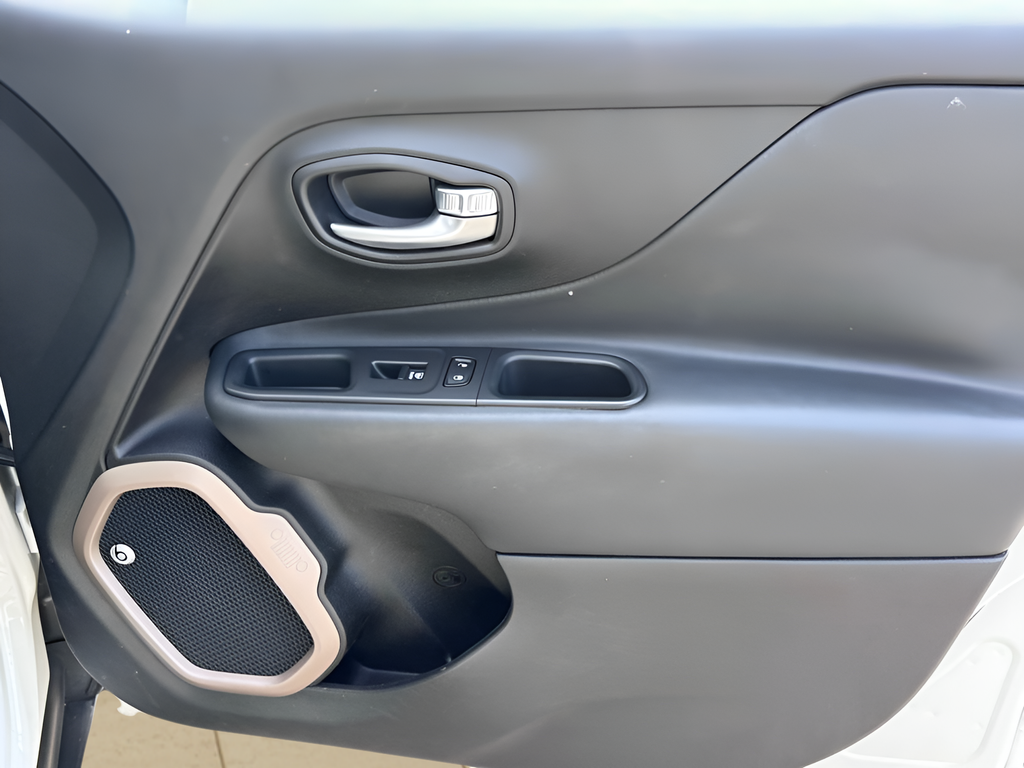 2016 Jeep Renegade Latitude 75th Anniversary Edition